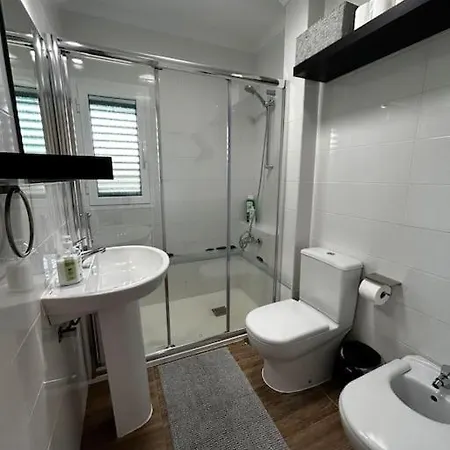 Lovers From Heated Pool דירה