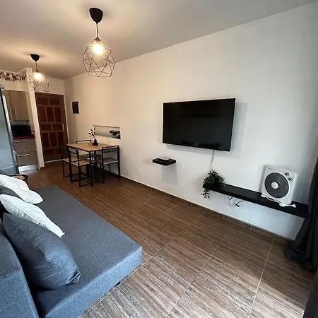 Lovers From Heated Pool דירה *