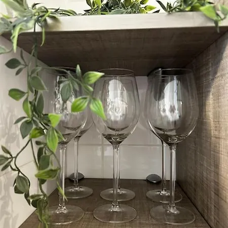 Lovers From Heated Pool דירה